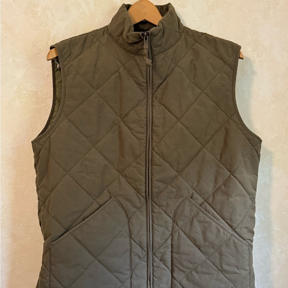 J. Crew Men’s Olive Green Quilted Mercantile Vest Medium